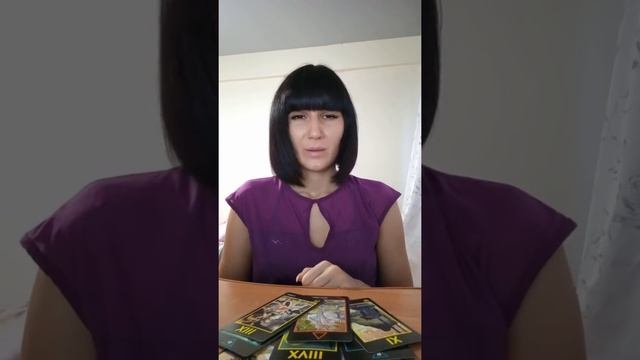 СИЛЬНЫЙ РАСКЛАД ТАРО НА МУЖЧИНУ. ЧТО БЫ ОН ХОТЕЛ СКАЗАТЬ ВАМ В ДАННУЮ МИНУТУ, НО МОЛЧИТ? ГАДАНИЕ смотреть онлайн