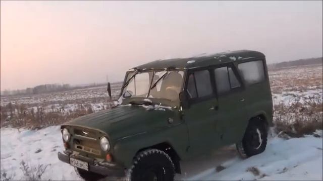 УАЗ 469 по легкому снегу смотреть онлайн