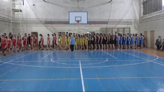 Вятскополянские школьники отыграли КЭС Баскет смотреть онлайн