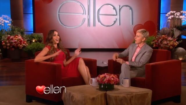 Sofia Vergara is a CoverGirl (Even Though She Can't Say It) смотреть онлайн