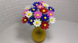 Бисероплетение.   Цветы из бисера. Ромашки цветные. 1 часть.  Мастер класс. Пошаговый МК .