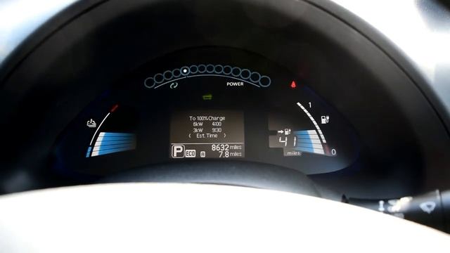 Nissan leaf 24kWh 6.6 Acenta walk around смотреть онлайн