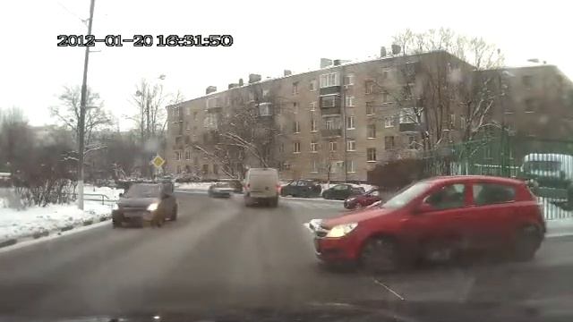 Девушка на красной машинке смотреть онлайн