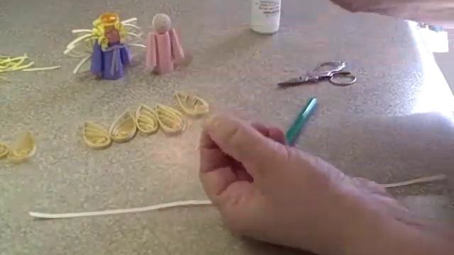 Quilling With Yoyomax12: QUILLED ANGEL