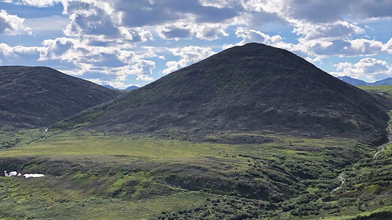 Уральская Пирамида 2022. Культовое плато, жертвенник, обрядовое место на плато у Пирамиды. смотреть онлайн