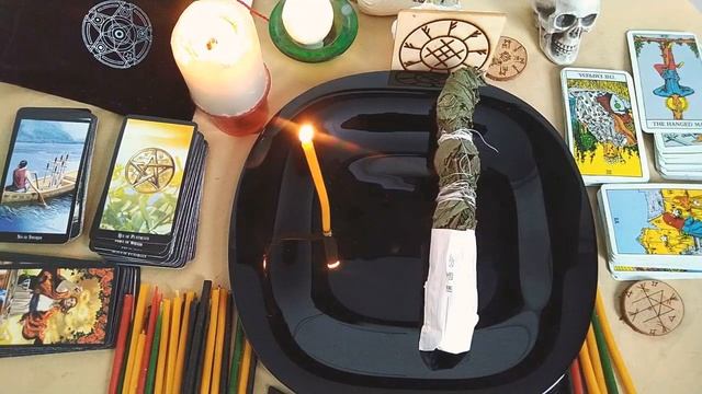 РИТУАЛ ЧИСТКА ДОМА /ЗАГОВОР ОТ ПЛОХОЙ АУРЫ /ЧИСТКА КАРМЫ ДОМА смотреть онлайн