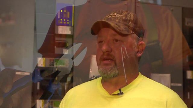 Pinzas Journeyman™ de corte diagonal y alta resistencia de 9" смотреть онлайн