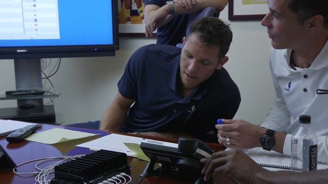 Lonzo Ball Speaks with Magic Johnson After Being Drafted By Lakers смотреть онлайн
