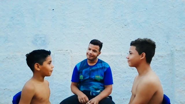 Brincadeira com Bexigas, Trollagem no Final, Feat : Uz Audaciosos Dancy смотреть онлайн