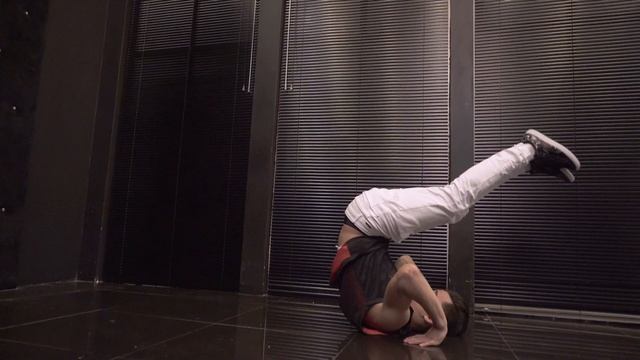 Брейк Данс обучалка | АКРОБАТИКА | Урок.4 смотреть онлайн