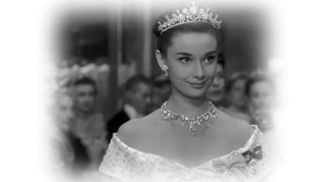 Audrey Hepburn 'She' 'Tous les Visages de l'Amour' 'Charles Aznavour' 'Notting Hill' Jason Kouchak смотреть онлайн
