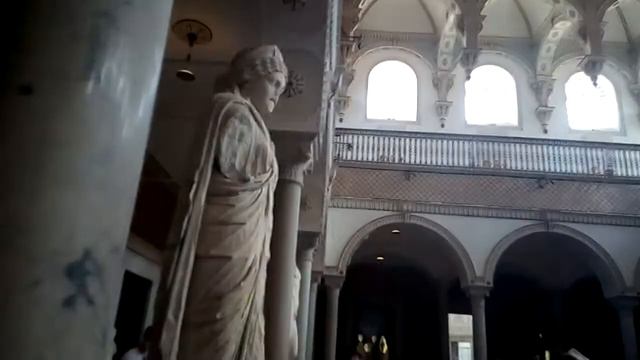 я на экскурсии в Карфагене последняя остановка в музее местном потом приехала Домой в Отель смотреть онлайн