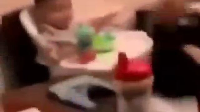 2_5260468157365097939.mp4