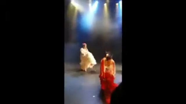 Flamenco Alegria, Bata De Cola смотреть онлайн