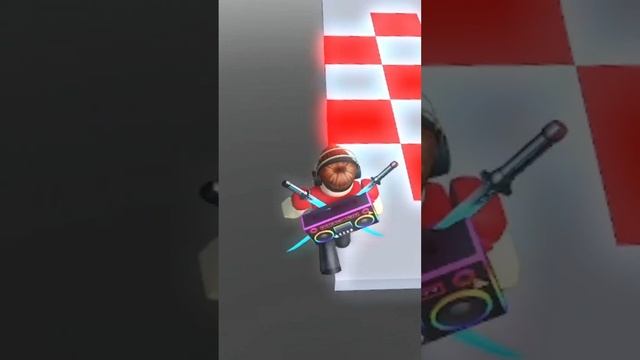 Убегаем от роблокс Квин! #roblox #robloxstudio #dance #meme #redmachine #shorts смотреть онлайн