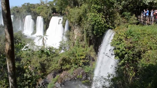 Iguazu Falls смотреть онлайн