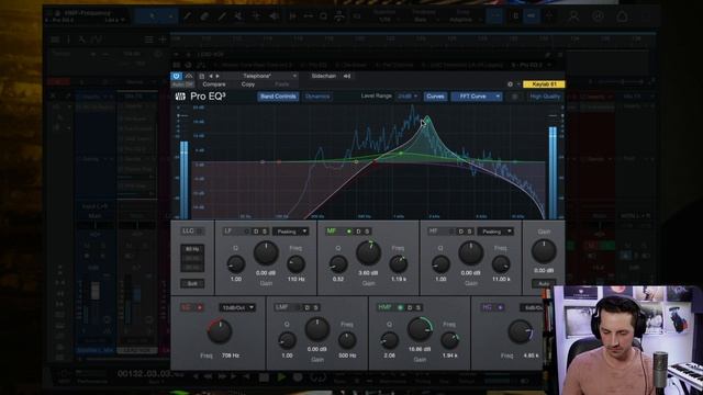 The TELEPHONE Vocal Effect (Mix Tutorial) смотреть онлайн