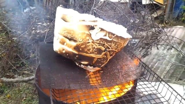 Пеноизол горит или нет ? Вся правда в одном ролике.