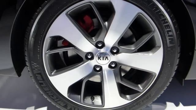 2016 KIA OPTIMA 2.0 GT Exterieur & Interieur In Detail IAA 2015