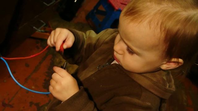 Ребёнок и Электричество смотреть онлайн