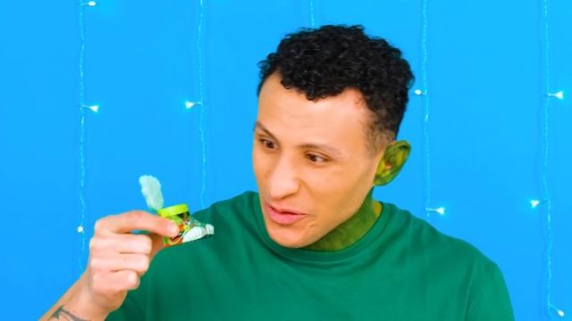 Красная еда vs Синяя еда Челлендж | Смешные Моменты с RaPaPa Challenge смотреть онлайн