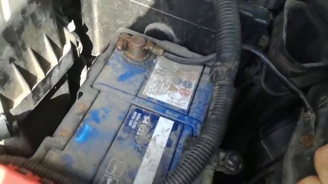Замена ламп дневного и ближнего света Honda Civic 5D VIII / Хонда Цивик 5Д 8 поколения смотреть онлайн