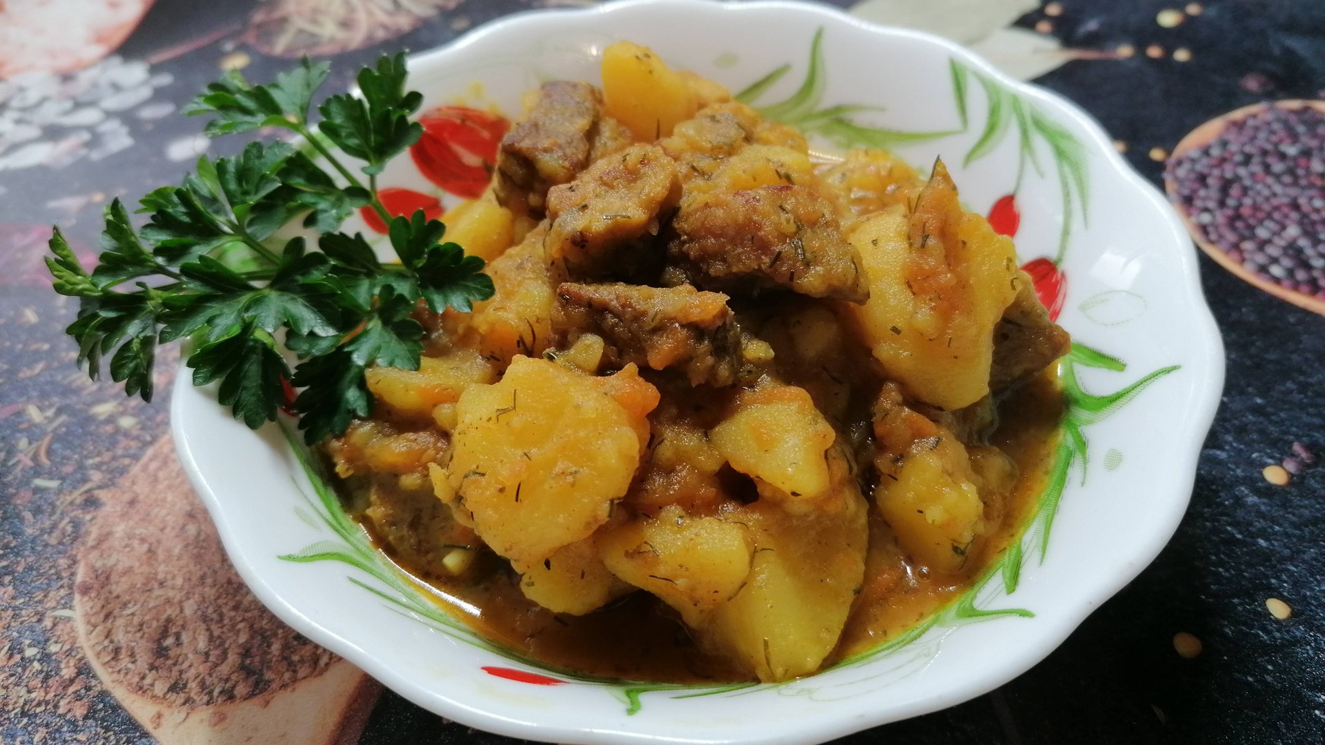 Самый простой рецепт картошки с мясом, а получается очень вкусно. смотреть онлайн