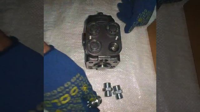 Насос дозатор мтз  юмз  т40, т25, т150( подключение)