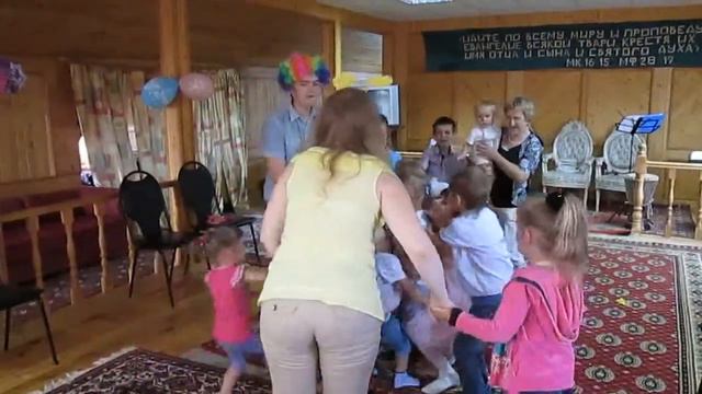 День рождения Алисы - Обнимашки смотреть онлайн