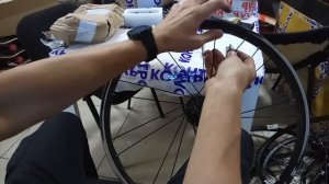 Спицовка колеса, спицевание обода. Как заспицевать колесо велосипеда?