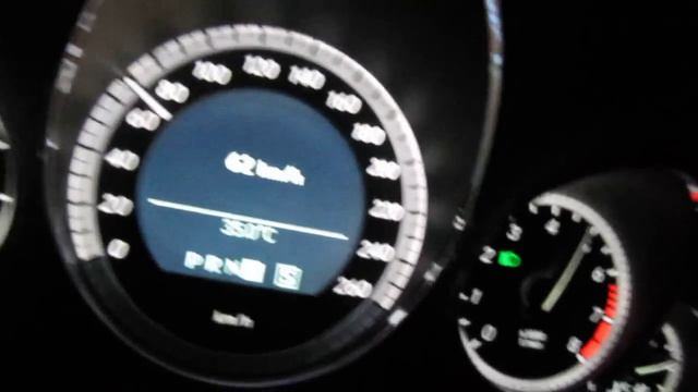 Mercedes E350 Coupe Acceleration смотреть онлайн