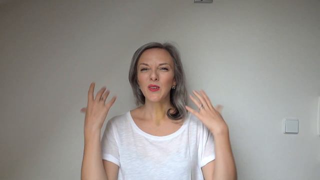 HOW I TAKE CARE OF MY GREY/GRAY HAIR || 2019 || COOL SUSTAINABLE смотреть онлайн