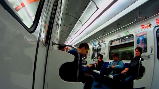 Поездка от Станции Метро "Садовая" до Станции "Обводный Канал" в Вагоне: № 0123, 5 Линия (ФПЛ) смотреть онлайн
