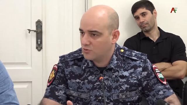 Дмитрий Дбар Неоднократно мы задерживали этих людей,но их оправдывали в суде и освобождали смотреть онлайн