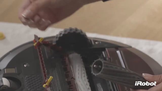 iRobot Roomba Как почистить щетки смотреть онлайн