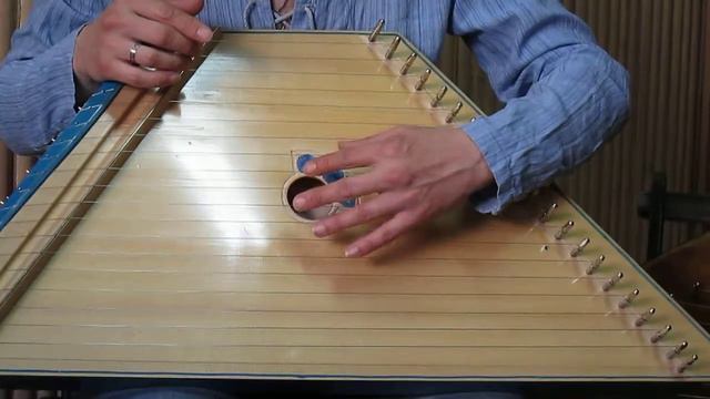 Гусельная студия "КрУжовник"vk.com/kruzhstudio. Уроки игры на гуслях. Урок№7. Колыбельная. часть 1. смотреть онлайн