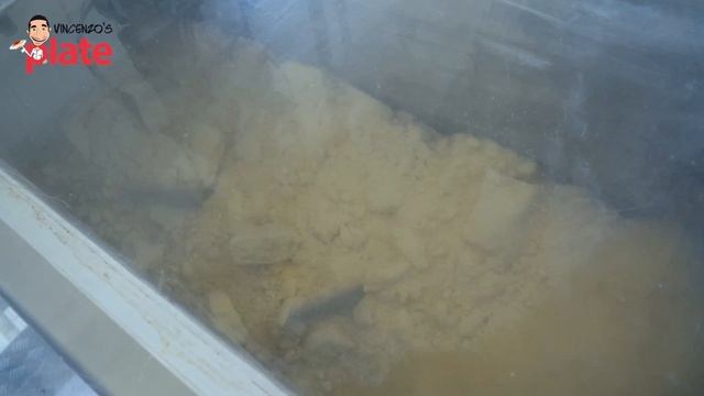 How DRY PASTA Is Made In An Italian Pasta Factory (Rustichella D'Abruzzo)