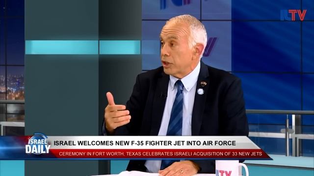 Israel Welcomes New F-35 Fighter Jet смотреть онлайн