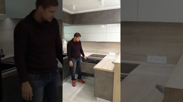 Кухня с барной стойкой. смотреть онлайн
