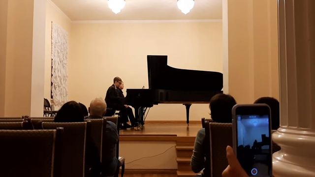 Концерт Бетховена 1 смотреть онлайн