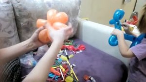 Как сделать цветок из шарика. Видео урок!!