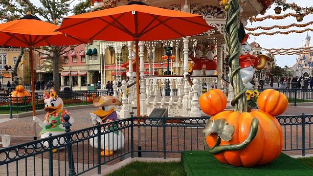 Daisy and Donald Duck/Halloween Disneyland Paris смотреть онлайн