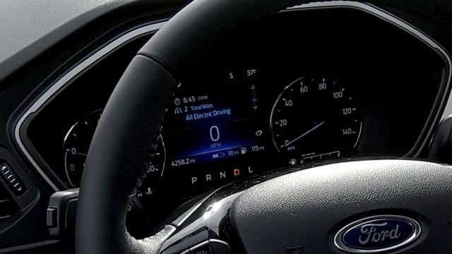 The Silent Escape! Is PHEV the Best Propulsion System for Vehicles Now? Ford Escape PHEV смотреть онлайн