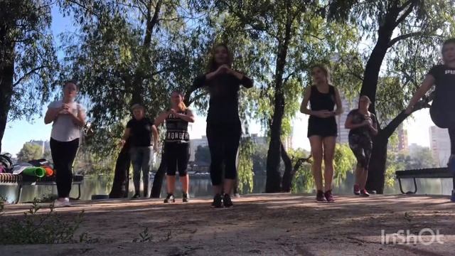 Тренировка . Тренировка на улице . Групповые тренировки смотреть онлайн