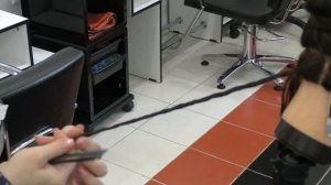 Выполнение спиральной химической завивки