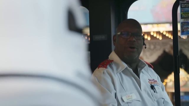 Mark Hamill Goes Undercover as a Stormtrooper on Hollywood Blvd смотреть онлайн