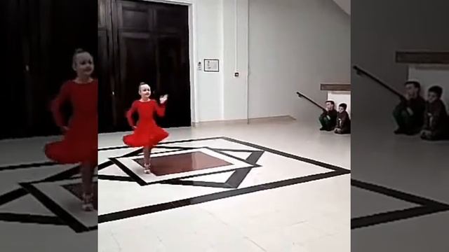 Танец самба Яна 8 лет смотреть онлайн