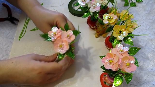 Рабочий процесс. Сборка цветов из пайеток в букетик. Сборка веток сакуры. смотреть онлайн