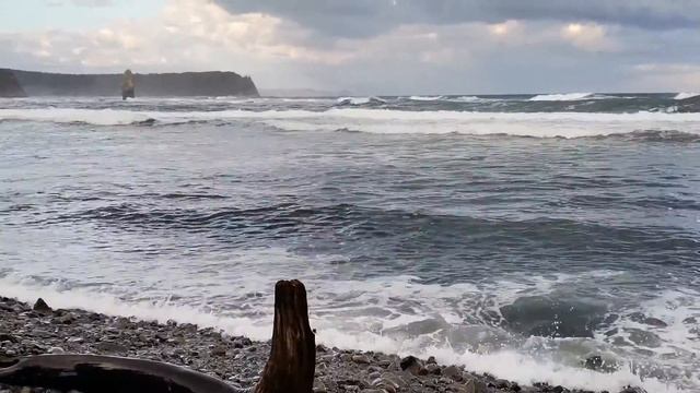 На такое зрелище можно любоваться вечно. Остров Кунашир. Мыс Сукачева смотреть онлайн