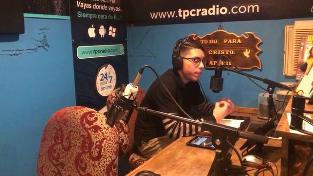 A Los Pies Del Maestro ( Evangelista Fernando Lima)